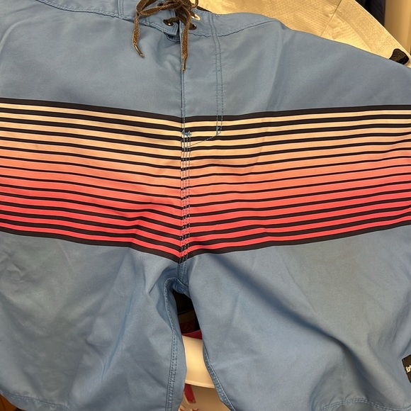 Hurley men’s swim trunks - Picture 7 of 7